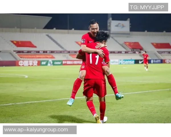 国足2026新版球衣曝光主场红客场黄预计三月正式发布